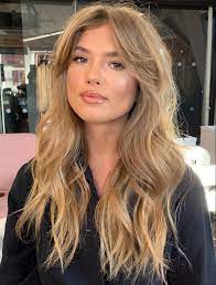 Matilda Djerf Curtain Bangs Brigitte Bardot Hair Style With Voluminous Curls In 2020 Haircuts For Long Hair Bardot Hair Hair Styles
