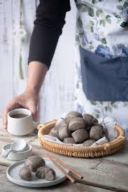 爱厨房的幸福之味 黑芝麻小枕头 刀切小馒头 black sesame steamed buns steamed buns black sesame bun
