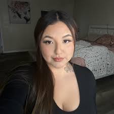 hello everyone! my dad got laid off from his job 6 months ago and hasnt had  any luck finding a job , hes slowly giving up. was wondering if anyone knew  of