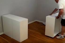Ce Papa Installe Des Armoires De Cuisine Dans La Chambre A Coucher Le Resultat Epatant Armoire De Cuisine Meuble Rangement Cuisine Deco Chambre Enfant
