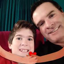 Leah Cruse's Instagram, Twitter & Facebook