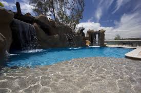 Pool With Large Boulder Wall Waterfalls Table Rock And Sheer Descent Jewelscapes Citrine Sun Shelf Swimming Pool Pictures Waterfalls Backyard Backyard Pool