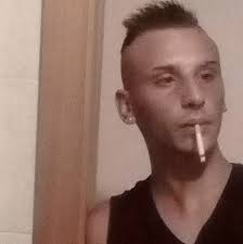 RISSA IN LUNGOMARE, TRE DEGLI...