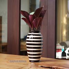 Gerabah, vas bunga, guci, pring, kendil, cobek, dan masih banyak lagi. 49 Gambar Vas Bunga Dari Keramik Terpopuler Lingkar Png