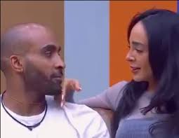 Caramelo rompe con Manelyk en La casa de los famosos