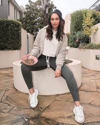 Join us in listening to stories read out (sometimes even written!) by our very own community. Sharon Johal Wikipedia Age Biography Height Boyfriend Family Instagram Actresses Winners And Losers Fashion