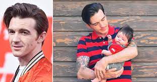 For the best user experience, please turn your screen to portrait mode. Drake Bell Confirms He S Married With An Infant Son Amid Child Endangerment Arrest