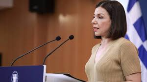 Στις αρχές απριλίου θα ξεκινήσει στη χώρα μας η δωρεάν παροχή self test σε όλο τον πληθυσμό. Pelwnh Gia Ypoxrewtiko Emboliasmo Den 8a Syndeetai Me Apolyseis To Nomo8etiko Plaisio Poy Erxetai Cnn Gr