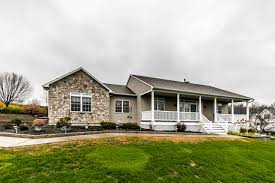 House of the Week: Auburn ranch was built to take advantage of Owasco Lake  views