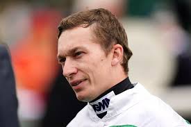 Luke Morris claims landmark win at Lingfield courtesy of Recuerdame