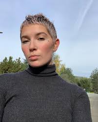 MIA HOOD ⛓🥀🎲 (@miiakaate) • Instagram photos and videos