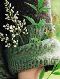 Pin By Devon Kunde On Cicekler Green Aesthetic Aesthetic Colors Pottery Painting Designs