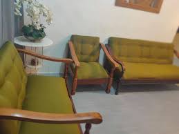 Kursi ruang tamujuga menjadi ruangan yang harus sumber gambar : Diy Kusyen Kerusi Lama Jadi Baru Tak Perlu Buang Dan Jimat Belanja Mingguan Wanita