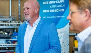 Regierungspräsident Klüber bei WBZ