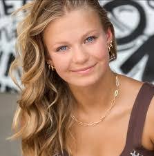 Audrey Bellamy's Instagram, Twitter & Facebook