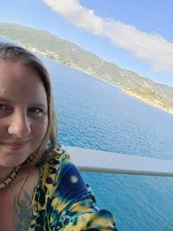 Introduction and sharing of interests by a mail carrier