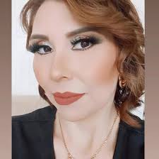 Hoy cierro un año lleno de grandes cosas les comparto aquí abajo lo que  representó lo más importante para mi con cada foto cronológicamente  organizada desde enero a la fecha espero les