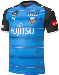 服に個性があるのではなく、着る人に個性がある。 そうユニクロは信じています。 私たちの服は、作り手ではなく、 着る人の価値観から作られる服です。 さあ、新しい発想の服の世界へ。 å·å´Žãƒ•ãƒ­ãƒ³ã‚¿ãƒ¼ãƒ¬ 2021æ–°ãƒ¦ãƒ‹ãƒ•ã‚©ãƒ¼ãƒ ã‚'ç™ºè¡¨ ä»Šå­£ã¯ ãƒœãƒ¼ãƒ€ãƒ¼ ãŒå¾©æ´»