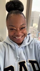 Roxanne Betts's Instagram, Twitter & Facebook