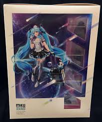 西村理香-2004年発売の魅惑的な写真集-永久保存版コレクション