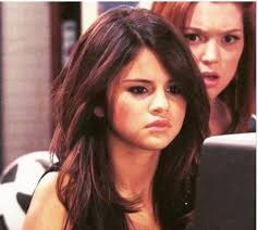 Pin By Supreet Malhotra On Wardrobe Selena Gomez Hair Long Selena Gomez Hair Selena Gomez Haircut