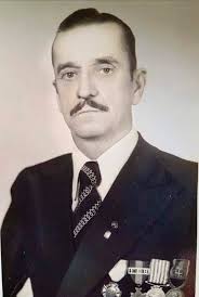 Fotos do 3º Sargento Aristeu Martins, um carioca descendente de portugueses  que serviu como líder de grupo de combate no 1º Regimento de Infantaria.  Segundo a filha dele, Maryland, que nos enviou