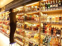 Two Asian Tycoons Are Battling To Buy A High End Cognac Maker As Demand Grows Booze Alcohol Party Guests