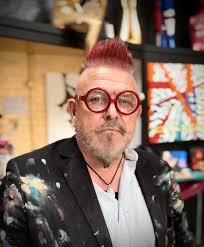 A big thank you to everyone who bought plants from my driveway yesterday.  At the moment we have raised about £175 so am seeing if we can reach £200!  Remaining plants in