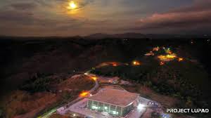 Photo was taken at uptown cagayan de oro, philippines on april 7, 2020. Spectacular Strawberry Full Moon In The Philippines Tonight June 5