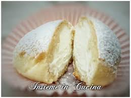 I fiocchi di neve sono una specialità partenopea che puoi preparare col bimby. Ricetta Fiocchi Di Neve Con Crema Di Latte E Panna Ricettario Tipico