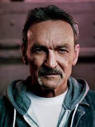 Přezdívka db cooper ho pronásledovala až do fox river. Here Is An Idea They Should Make Maybe A One Season Spinoff Or Special Episode About Charles Westmoreland I Think He Had An Interesting Story Of How He Became The Infamous D B Cooper