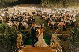 You can also add touches of various styles you like to the decor, for example, boho, rustic, modern or any other, and you'll always have a very and inviting ambience. 02 Wedding Wednesday Top 3 Things To Consider Before Having A Backyard Wedding Roxtalks