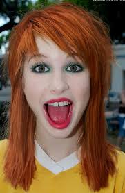 This wounderful woman has become a fashion image to her teenage viewers who want to print the exotic hayley williams natural hair color which range from orange through cinnamon red, violet and black, yellow, cinnamon to bright orange bangs.she is a talented songwriter while wrote and recorded how the song teenagers which shown in the soundtrack for. Hayley Williams Natural Hair Color Ideas En 2016 Cabello Modelos Cabello Mejores Peinados Natural Hair Color Hayley Williams Natural Hair Styles