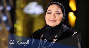 وفي الكويت ، اتصلت الإعلامية الكويتية مي العيدان بمواطنتها انتصار. Irex6oxdrnc 8m