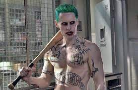 Jared leto foi ao extremo para construir o coringa de esquadrão suicida. Cena Bizarra Do Coringa Em Esquadrao Suicida Finalmente E Explicada