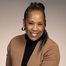 Tamara Owens's Instagram, Twitter & Facebook