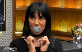 Anotó 21 goles en la selección chilena en 60 partidos (15 tantos oficiales y 6 en amistosos). Momento Historico En First Dates Protagonizado Por Un Chupete A Mis Parejas Les Daba Verguenza Que Lo Utilizara Cadena Dial