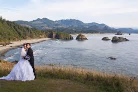 Weddings In Cannon Beach Oregon Coast Cannon Beach Oregon Oregon Coast Oregon Coast Vacation