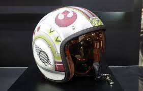 ก อนหน าน เราเห นหมวกสองใบของ hjc ก นไปแล วท เป น ม ลายต วร ายของภาค 7 ท เหม อนจะเก งแต ส หมวกน รภ ย