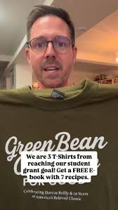 May has a way of bringing people together. From brunches that honor mom to  graduation parties and spring get-togethers, this is a time to make  something a little more lovely and delicious.