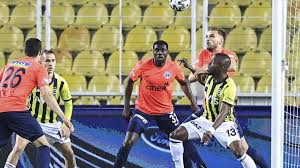 Golden hemen sonra da maçı bitirmişti zaten hakem. Super Lig Fenerbahce Kasimpasa Anadolu Ajansi