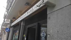 Numero telefono, indirizzo e mappa. Altamura Rapina In Banca