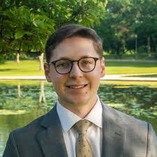 Gavin Alvarez's Instagram, Twitter & Facebook