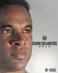 𝗪𝗲𝗹𝗰𝗼𝗺𝗲 𝘁𝗼 𝗘𝗮𝘀𝘁𝗲𝗿𝗻, 𝗟𝗶𝗼𝗻 𝗞𝗶𝗻𝗴!🦁  本會宣布簽入巴西籍翼鋒基華尼頓，補強球隊鋒線陣容。 Gil曾效力巴西、韓國及敘利亞等球會，2019年首度來港落班至2024年夏天，上季中轉戰泰乙球隊。  今季重返有「東方之珠」之稱的香港，Gil心情激動：「我和 ...