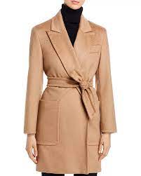 The kingliest of all coats is here to help you make power moves only. Pin Na Doske Anna Bia
