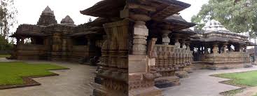 File:Tarakeshwara temple Hangal.JPG ...