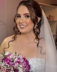 Layza Scherer Beauty Artist