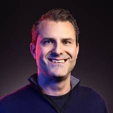 Robin Prinz's Instagram, Twitter & Facebook