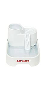 The cat mate c500 requires 3 x aa batteries (not supplied) which will give approximately 12 months operation. Pet Supplies Ani Mate Cat Mate C3000 Automatic Dry Food Feeder For Cats Small Dogs Pet Self Feeders Amazon Com