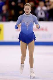 Daughter of carl and denise gold.has a twin sister, carly, who is also a competitive figure skater.began skating at age 8.calms her nerves by juggling before she competes. Gracie Gold Height Weight Age Boyfriend Family Facts Biography